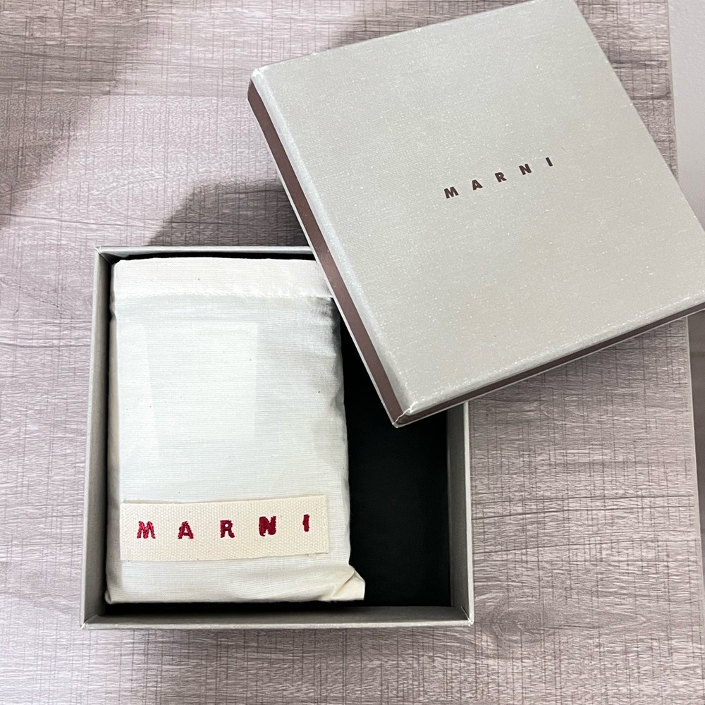 Marni saffiano leather bi-fold wallet - Picture 4 of 7